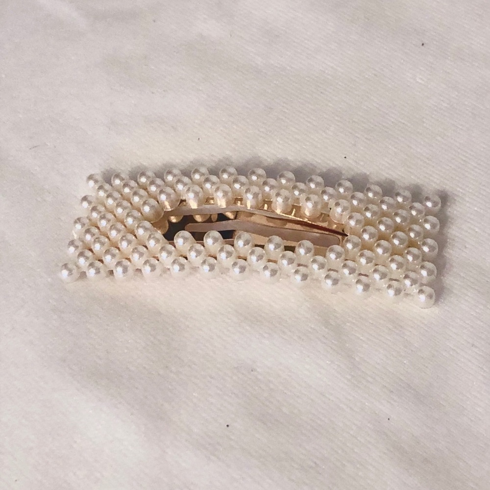 Pearl Hair Clip